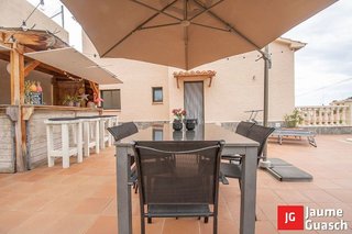 Chalet en venta en Eixample Residencial en Roda de Barà