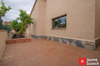 Chalet en venta en Eixample Residencial en Roda de Barà
