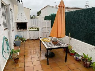 Casa pareada en venta en Clarà en Torredembarra