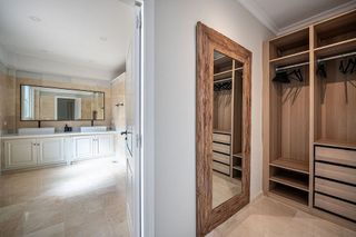 Chalet en alquiler en Los Naranjos - Las Brisas en Marbella