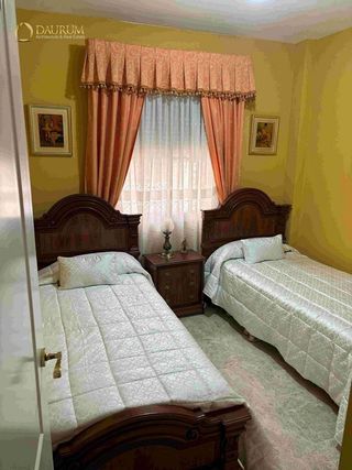 Casa pareada en venta en Aljamar en Tomares