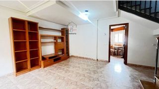 Casa adosada en venta en Villamayor