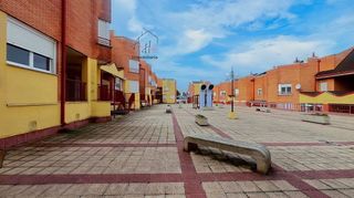 Casa adosada en venta en Villamayor