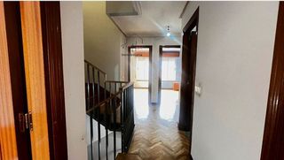 Casa adosada en venta en Villamayor
