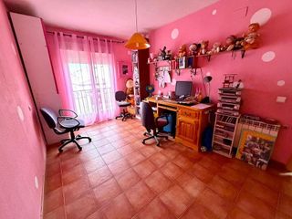 Casa adosada en venta en Yeles