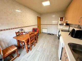 Casa adosada en venta en Yeles