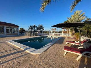Chalet en venta en Perleta - Maitino en Elche