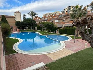 Casa adosada en venta en Playa de San Juan en Alicante