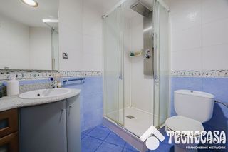 Piso en venta en Ca n'Aurell en Terrassa