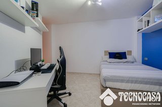 Piso en venta en Ca n'Aurell en Terrassa