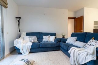 Piso en venta en Abrera