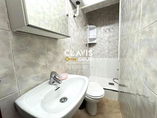 Ático en venta en Les Roquetes en Barcelona