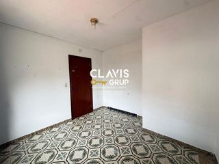 Ático en venta en Les Roquetes en Barcelona