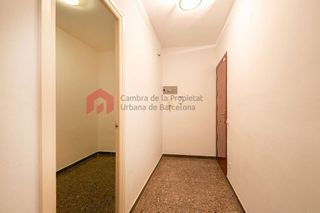 Piso en venta en Sants en Barcelona