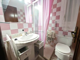 Piso en venta en El Camp de l'Arpa del Clot en Barcelona