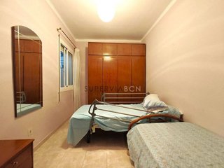 Piso en venta en El Camp de l'Arpa del Clot en Barcelona