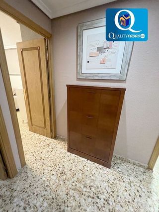 Piso en venta en Campoamor en Alicante