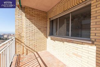 Piso en venta en Polígono Cartuja – La Paz en Granada