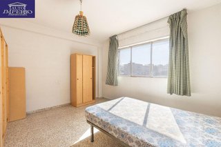 Piso en venta en Polígono Cartuja – La Paz en Granada