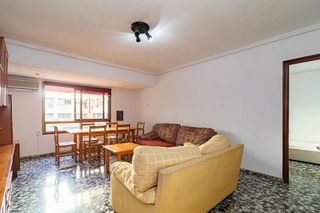 Piso en venta en La Petxina en Valencia