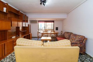 Piso en venta en La Petxina en Valencia