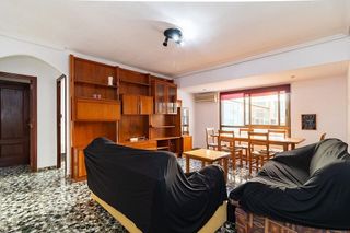 Piso en venta en La Petxina en Valencia