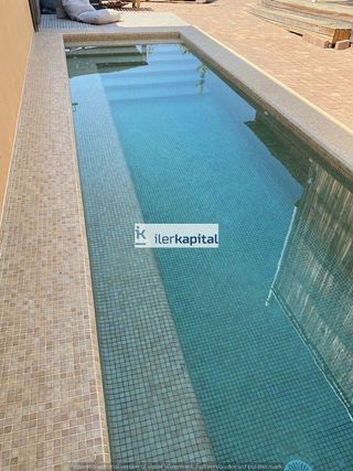 Chalet en venta en Joc de la Bola - Camps d'Esports - Ciutat Jardí - Montcada en Lleida