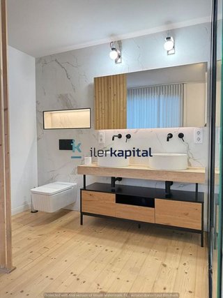 Chalet en venta en Joc de la Bola - Camps d'Esports - Ciutat Jardí - Montcada en Lleida