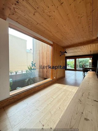 Chalet en venta en Joc de la Bola - Camps d'Esports - Ciutat Jardí - Montcada en Lleida