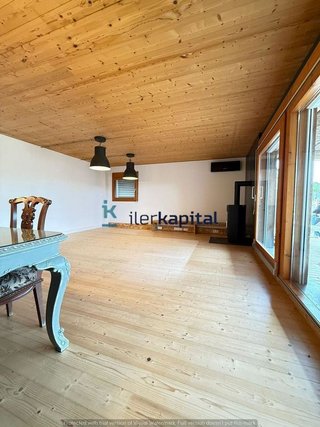 Chalet en venta en Joc de la Bola - Camps d'Esports - Ciutat Jardí - Montcada en Lleida
