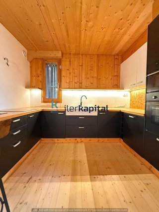 Chalet en venta en Joc de la Bola - Camps d'Esports - Ciutat Jardí - Montcada en Lleida