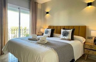 Casa adosada en alquiler en Lomas de Marbella Club - Puente Romano en Marbella