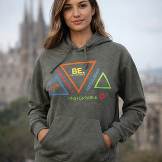 Sudadera con capucha gris y multicolor