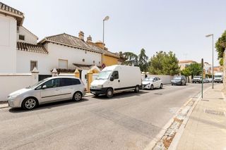 Casa adosada en venta en Crta. De la Sierra en Granada