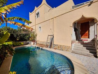 Casa adosada en venta en San Miguel de Salinas