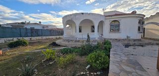 Casa en venta en La Siesta - El Salado - Torreta en Torrevieja