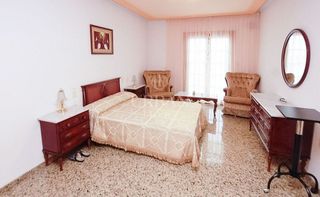 Casa adosada en venta en Pego