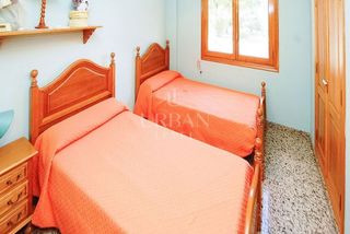 Casa adosada en venta en Pego