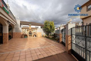 Casa pareada en venta en Zubia (La)