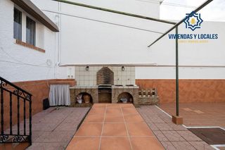 Casa pareada en venta en Zubia (La)