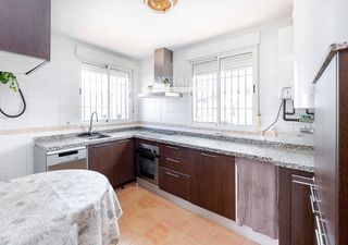 Chalet en venta en Gójar