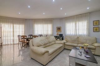 Piso en venta en Centre en Hospitalet de Llobregat, L´