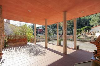 Chalet en venta en Vallirana