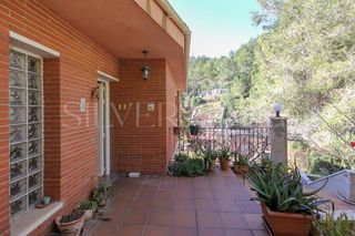 Chalet en venta en Vallirana