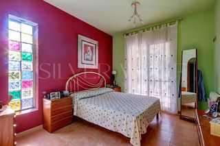 Chalet en venta en Vallirana