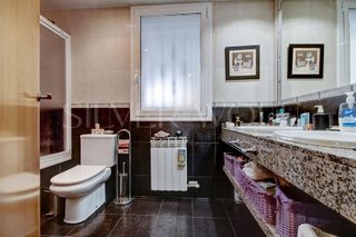 Chalet en venta en Vallirana