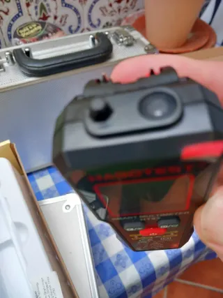 Multímetro Digital Automático mira perfil