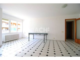 Piso en venta en Remei-Montseny-La Guixa en Vic