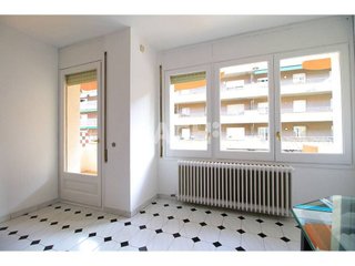 Piso en venta en Remei-Montseny-La Guixa en Vic