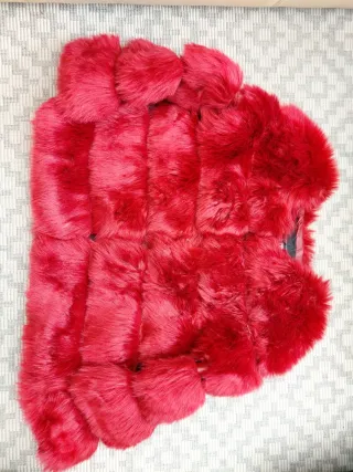 Cazadora de pelo roja